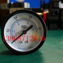 “鞍山康斯特數(shù)字禁油壓力表“/